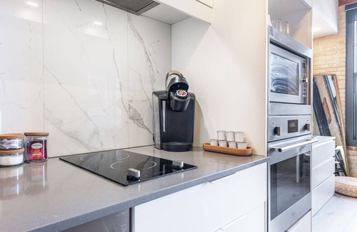Stratford Apartment | Bradshaw Lofts: The Tapestry