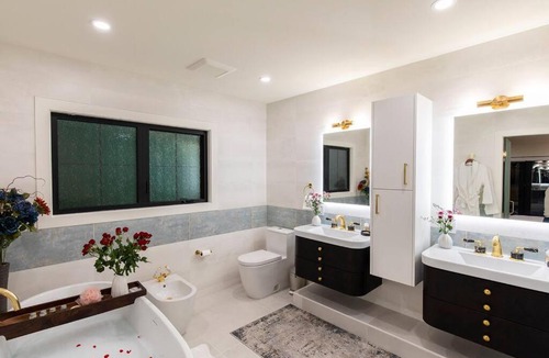 West Vancouver Villa | Braeside West Vancouver