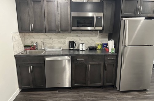Calgary House | Brand New 2 BR Suite Located Near YYC Airport