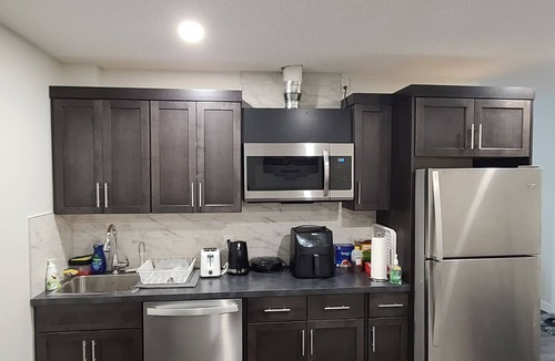 Calgary House | Brand New 2 BR Suite Located Near YYC Airport