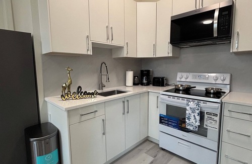 Surrey Bed & Breakfast | Brand New Cozy and quite One bedroom