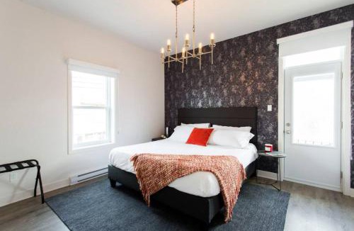 Mile End Apartment | Brand New Light filled Mile End Flat by Denstays