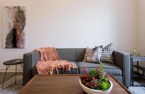 Mile End Apartment | Brand New Light filled Mile End Flat by Denstays