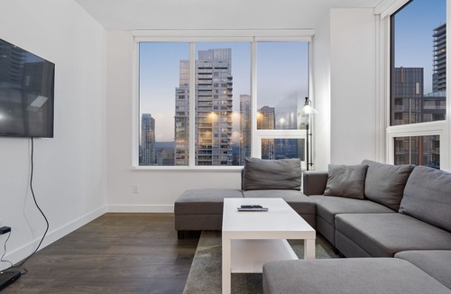 Metrotown Condo | Brand New Luxurious 2 Bedroom Condo at Metrotown