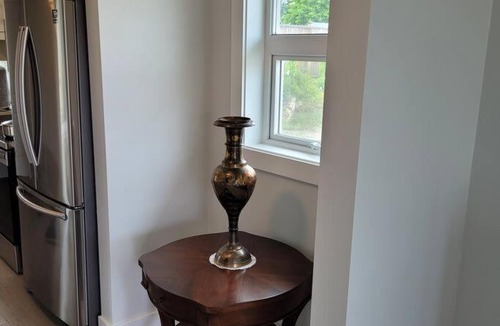 North Cowichan Villa | Brand new luxury 1 bedroom and 1 sofa bed townhouse