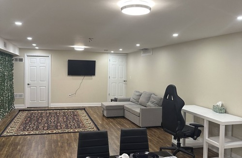 Churchill Meadows Apartment | Brand New Luxury Haven: Spacious 1BR Basement Gem with Modern Elegance Galore!