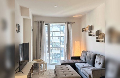 Wellington Place Condo | Brand new luxury unit nIn highest end building 🏨 in down town Toronto