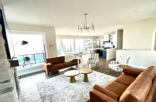 Silver Star Mountain Cabin | BRAND NEW, oversized, Ski-in/Ski-out out luxury in Silver Star Mountain Resort.