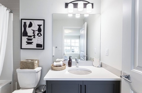 Evanston House | Brand New Sleek 4BR Cozy Home with Main floor BR and Full BA, Sleeps 8