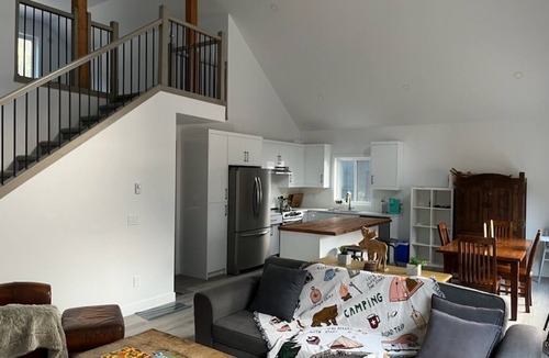 Fraser Valley Regional District House | Brand New Spacious 5-Bed Retreat in Sunshine Valley