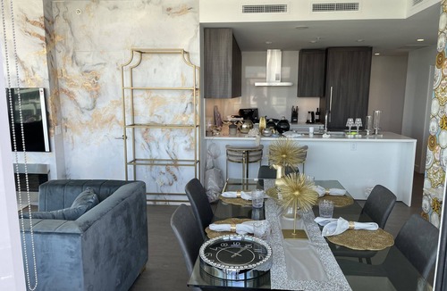 Richmond City Centre Apartment | 💖BrandNew The Paramount Penthouse furnished with Versace furniture light & love💖