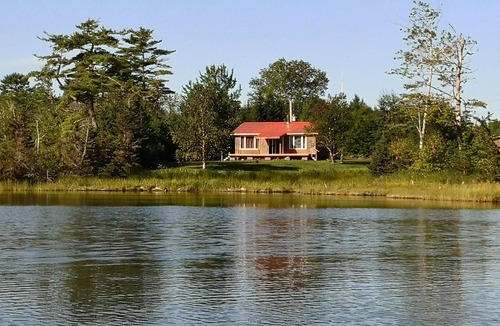 Cape Breton Island Cottage | Bras d'Or lake seclusion - Cottage on the coves