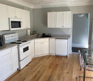 Lower Woods Harbour House | Breakwater Lodge