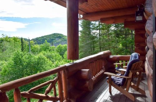 Saint-Faustin-Lac-Carre Ski Chalet | Breathtaking log house with HotTub - Summer paradise in Tremblant