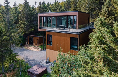 La Malbaie Ski Chalet | Breathtaking views, privacy and fresh air.