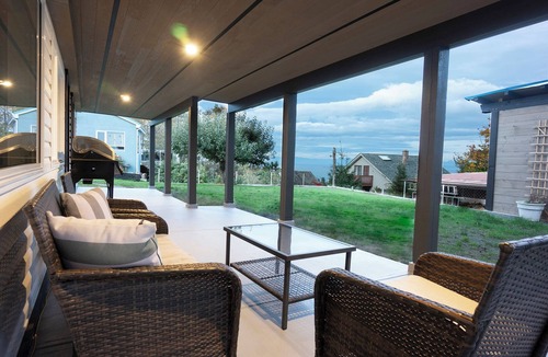 Union Bay House | Breathtaking views, peaceful getaway and a base for outdoor adventures.