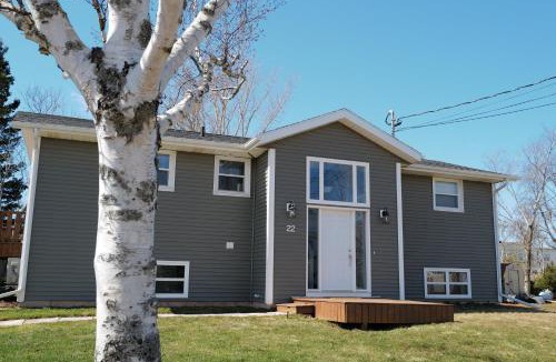 Stratford Bed & Breakfast | Bright 2-Room Guest Space in Stratford