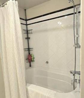 Lower Lonsdale Apartment | Bright 2BR Close to Seabus, and Lower Lonsdale