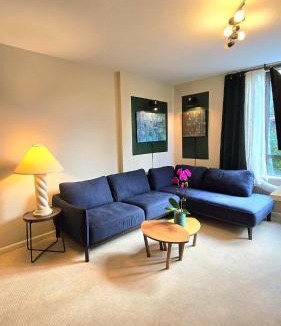 Lower Lonsdale Apartment | Bright 2BR Close to Seabus, and Lower Lonsdale