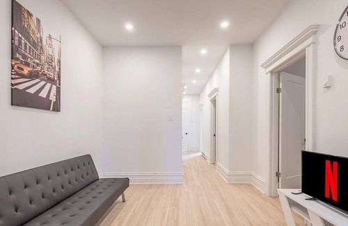 Mile End Apartment | BriGhT and COZY 3BedR in the ♥️ of MTL