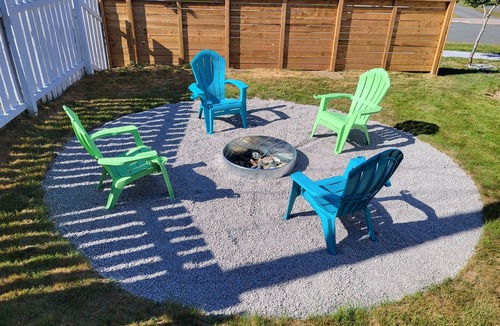 Mount Pearl House | Bright and spacious home located minutes to downtown & Galway shopping district.