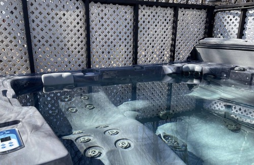 Sainte-Agathe-des-Monts Ski Chalet | Bright & Cozy 5 Bdrm Mountain Chalet w/Spa & Pool