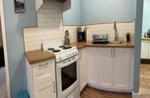 Clearwater House | Bright garden view 2 bedroom suite
