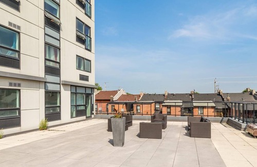 Beasley Apartment | Bright Hamilton Apartment with Balcony. GYM, BBQ