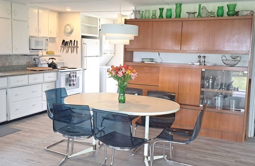 Ragged Island Cottage | Bright, Spacious Beachwalk Cottage: Ocean view, 5 minutes to sandy beaches