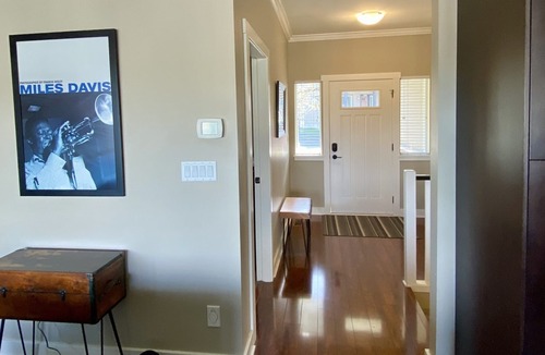 Langford House | Bright, spacious, central Lakeview home