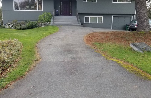 Saanich East House | BRIGHT, WATER VIEW WHOLE HOUSE