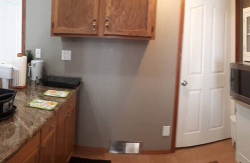 Calgary Bed & Breakfast | Bright, Welcoming Mountain Escape! Near Downtown!