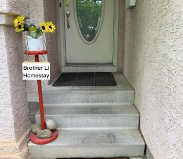 Hawkwood House | Brother Li Homestay