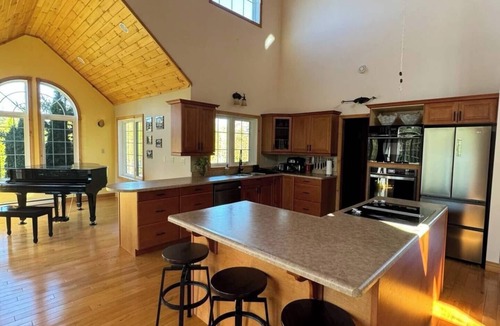 Northern Bruce Peninsula House | Bruce Peninsula Forest Escape on 16 acres w/Pickleball Court!