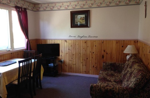 Mayfield House | Bubbling Brook Cottages