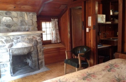 East Kootenay Cabin | Bungalow #6 or #7 2 persons