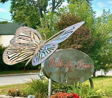 Niagara Falls Bed & Breakfast | Butterfly Manor