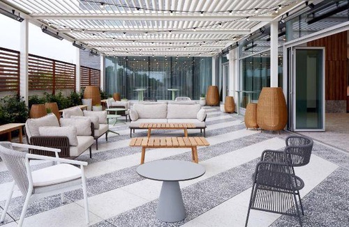Cote-Des-Neiges—Notre-Dame-De-Grace Hotel | 42 m² Hotel ∙ 127 guests