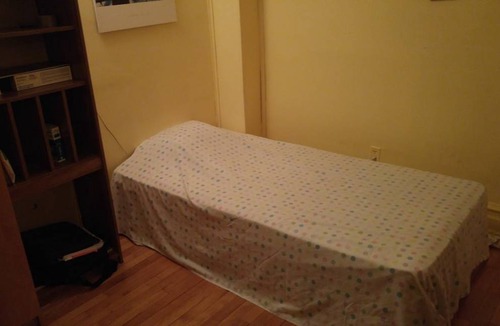 Cote-Des-Neiges—Notre-Dame-De-Grace Resort | Private room ∙ 1 guest