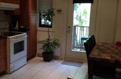 Cote-Des-Neiges—Notre-Dame-De-Grace Resort | Private room ∙ 2 guests