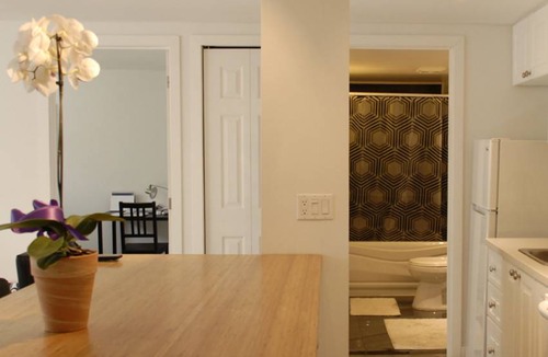 Cote-Des-Neiges—Notre-Dame-De-Grace Resort | Private room ∙ 1 guest