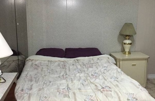Forest Lawn Resort | Private room ∙ 1 guest