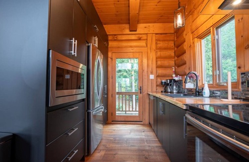 Val-des-Lacs House | Belvedere | Hot Tub | Incredible View | 8 guests