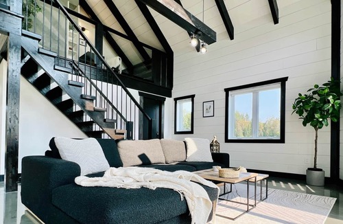Mauricie Ski Chalet | Luxurious and Private Chalet Le Million
