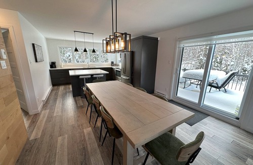 Petite-Riviere-Saint-Francois Ski Chalet | Cottage Quebec - La Nepheline