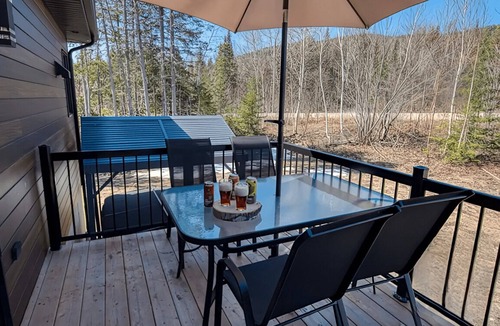Petite-Riviere-Saint-Francois Ski Chalet | Cottage Quebec - La Nepheline