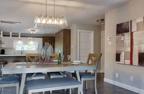 Petite-Riviere-Saint-Francois House | Mountain, Spa & Pool table - Maison des Erables