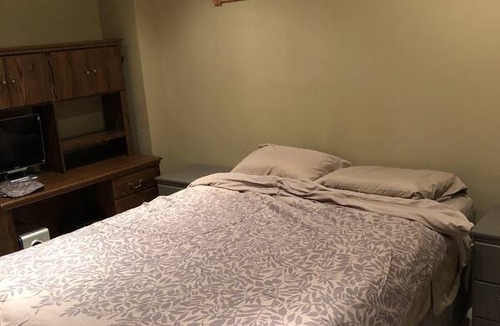 Northeast Edmonton Resort | Private room ∙ 1 guest