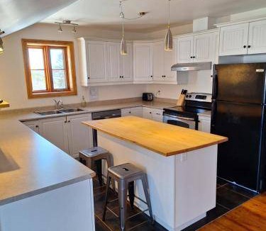 L'Ile-d'Orleans Regional County Municipality Hostel | 163 m² Hostel ∙ 4 bedrooms ∙ 8 guests