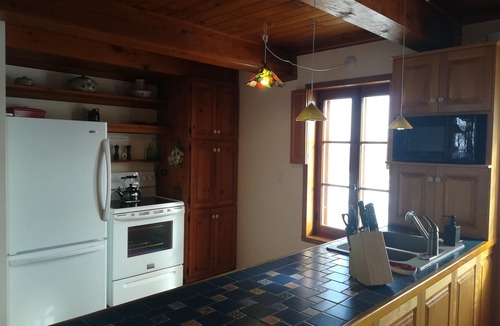 Saint-Laurent-de-l'ile d'Orleans House | The river house in the fields